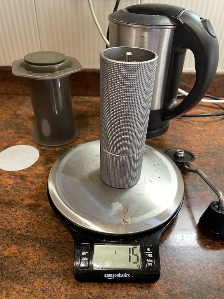 how to brew aeropress: use 15 grams of coffee